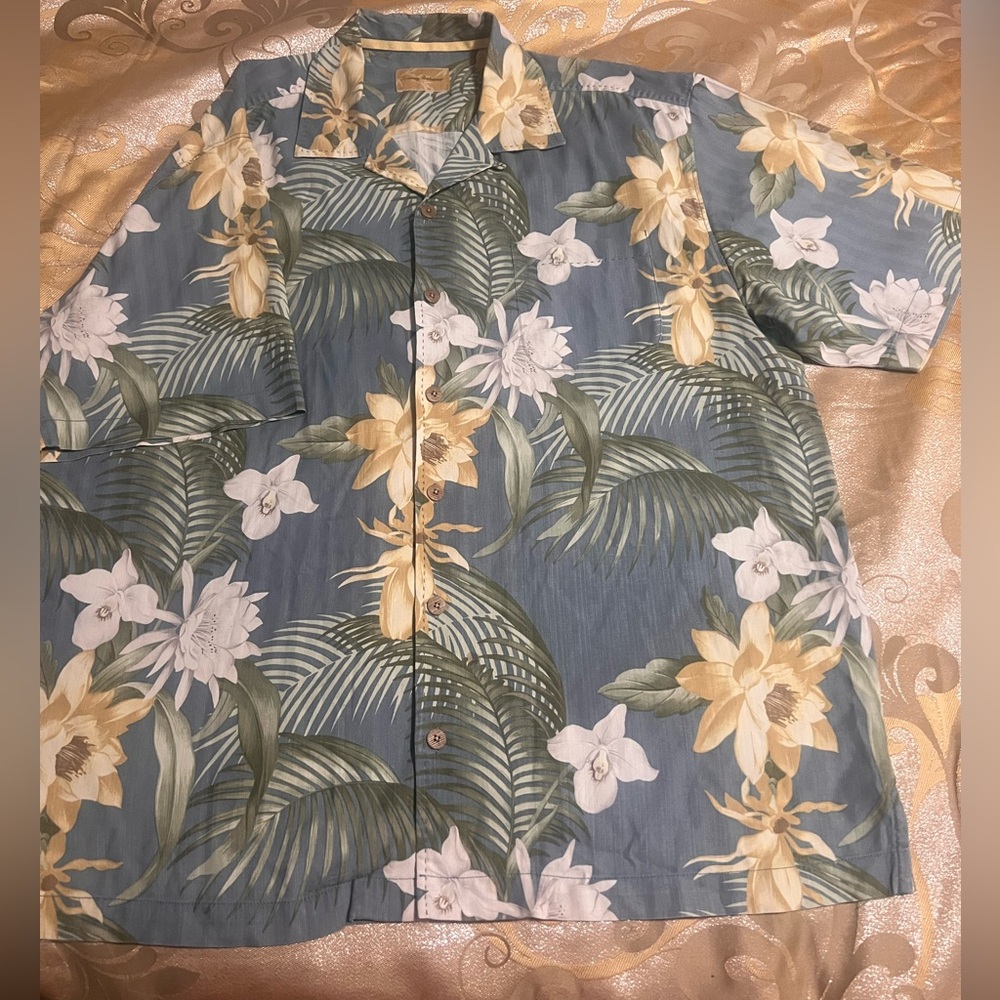Tommy Bahama 100% Silk Men’s Large Blue Hawaiian Camo Shirt Orchid Palm Sz. L